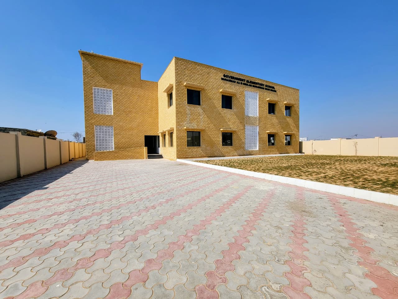 Yawar Builders